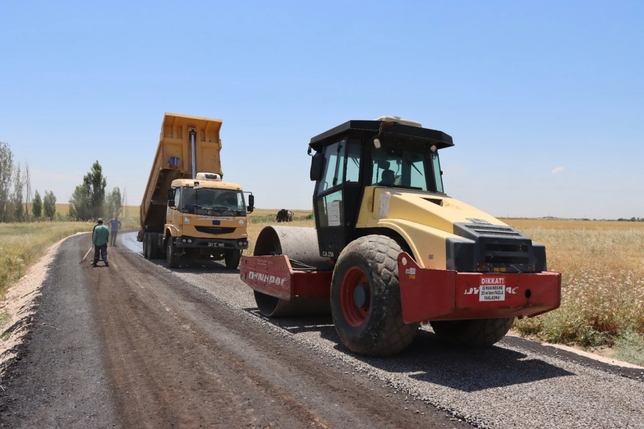 8 Kilometrelik Grup Yolunda Beton Yol &Ccedil;alışmaları Başladı