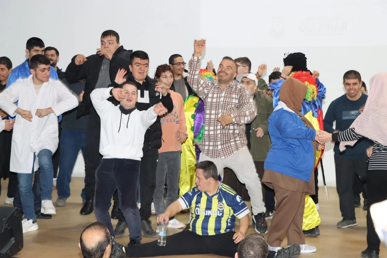 Şanlıurfa&rsquo;da D&uuml;nya Otizm Farkındalık G&uuml;n&uuml;&rsquo;nde anlamlı etkinlik