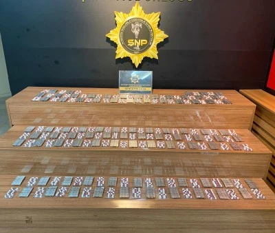 2 bin 404 sentetik ecza hap ele geçirildi