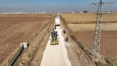 Akçakale Kırsalında Yol Yenileme Çalışmaları Sürüyor