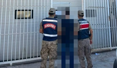 Aranan 2 H&uuml;k&uuml;ml&uuml; Jandarma Operasyonuyla Yakalandı