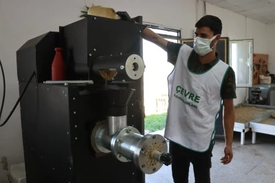 Artık Yemekler Sokak Hayvanlarına Mama Oluyor