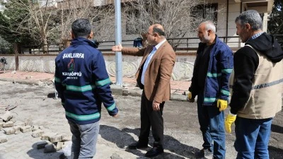 Başkan &Ccedil;ift&ccedil;i Yol &Ccedil;alışmalarını Sahada İnceledi