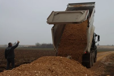 Başkan G&uuml;lpınar Talimat Verdi, Suru&ccedil;&rsquo;ta Yılların Mezarlık Yolu Sorunu &Ccedil;&ouml;z&uuml;l&uuml;yor