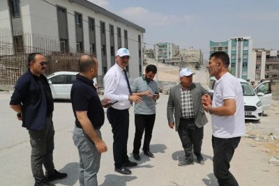 Başkan Mehmet Kuş Osmanlı Mahallesi’nde incelemelerde bulundu
