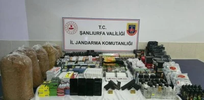 Birecik’te Kaçak Eşya Operasyonu: 4 Gözaltı