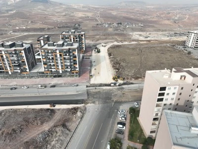 B&uuml;y&uuml;kşehir Belediyesi&rsquo;nden Seyrantepe&rsquo;de Trafiği Rahatlatan D&uuml;zenleme