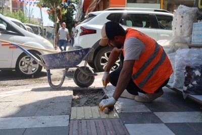  B&uuml;y&uuml;kşehir Belediyesi'nden Siverek'te parke seferberliği