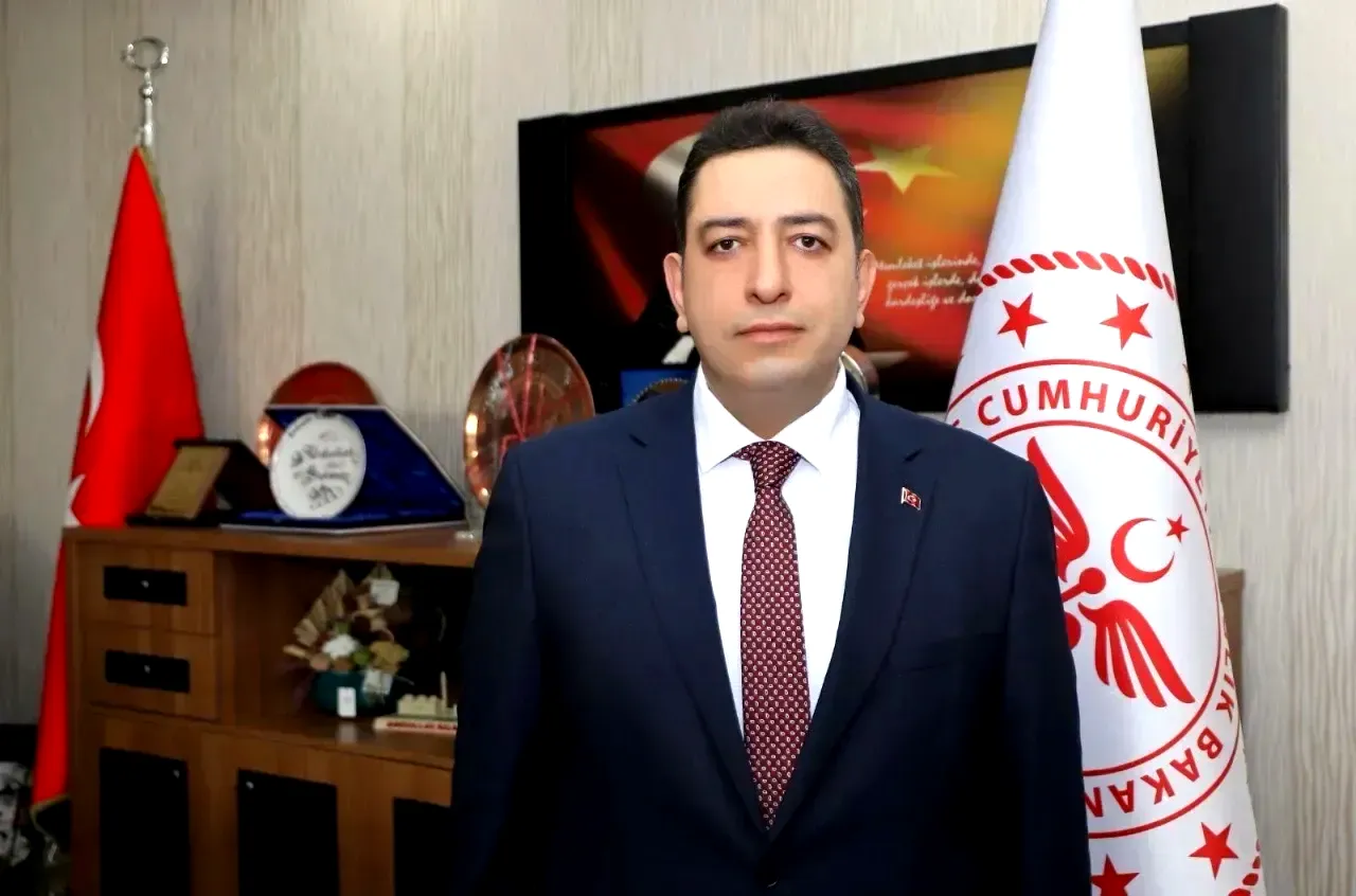 Doç. Dr. Abdullah Solmaz’dan 19 Mayıs Mesajı: Gençliğe Duyulan Güvenin İfadesidir