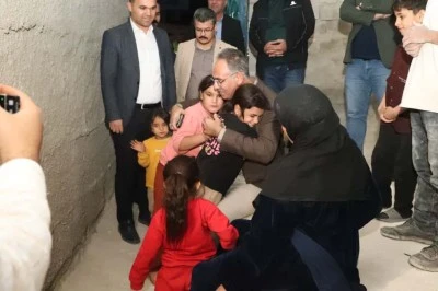 Eyyübiye’de çat kapı ziyaretler sürüyor