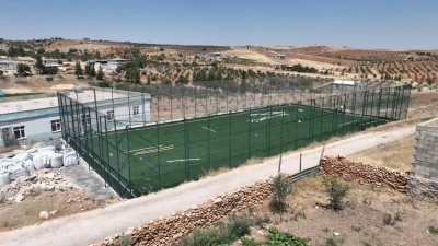 Eyy&uuml;biye'de Gen&ccedil;lere Spor Yatırımı S&uuml;r&uuml;yor: 25 Yeni Halı Saha Yapılıyor