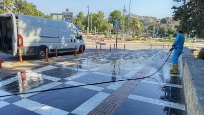 Eyy&uuml;biye'de Temizlik Mesaisi Gece G&uuml;nd&uuml;z S&uuml;r&uuml;yor