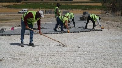 Gürpınar Mahallesinde yollar yenileniyor