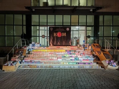 &nbsp;Ka&ccedil;ak Sigara Operasyonu: 3 G&ouml;zaltı