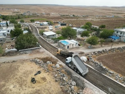  Büyükşehir Belediyesi’nden Karaköprü Kırsalında yolları yeniliyor