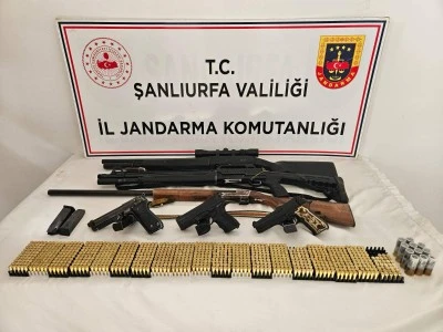  Jandarmadan Ruhsatsız Silah Operasyonu!
