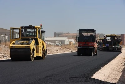  Karaköprü’de Yol ve Asfalt Çalışmaları Sürüyor