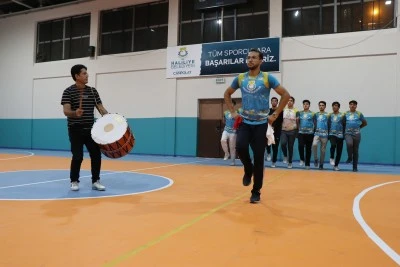  Gençler Haliliye Belediyesi ile Geleneklerine Sahip Çıkıyor