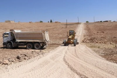 Haliliye Belediyesi’nden Topraklı Mahallesi’nde Yol Çalışması