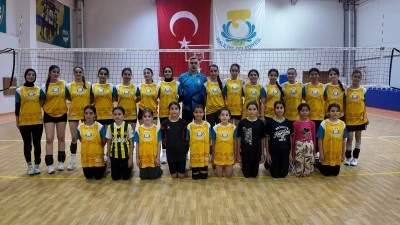 Haliliye'de salon sporları ile gençler destekleniyor