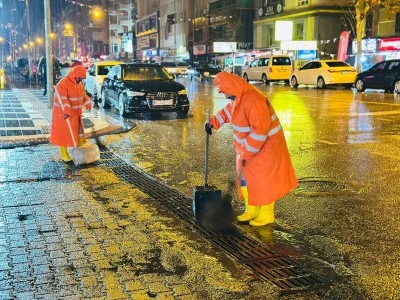 Haliliye&rsquo;de Yağış Alarmı: Ekipler Sahada Seferber Oldu