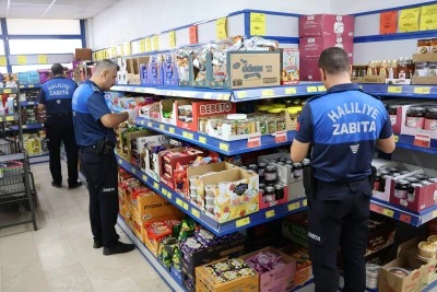 Haliliye'de zincir marketlere sıkı denetim