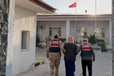 Harran&rsquo;da 15 yıl 10 ay hapis cezası bulunan firari yakalandı