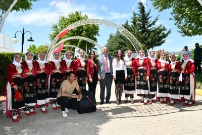 Harran &Uuml;niversitesi Bahar Şenliği Coşkuyla Başladı