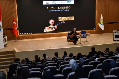 Harran Üniversitesi’nde Sanat Dolu Akşam: Prof. Dr. Ahmet Kanneci'den Gitar Resitali ve İlham Veren Söyleşi