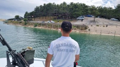 Jandarma ekipleri boğulma tehlikesine karşı devriyede