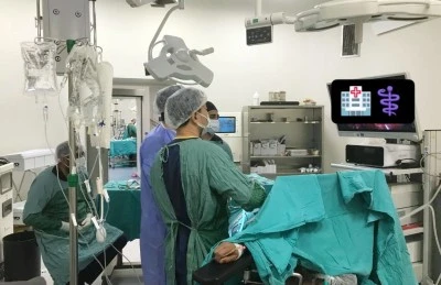 Kapalı Y&ouml;ntemle İdrar Kanalı Taşı Ameliyatı Başarıyla Yapıldı