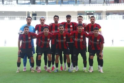 Karak&ouml;pr&uuml; Belediyespor Lige &Uuml;&ccedil;te &Uuml;&ccedil;le Başladı