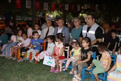 Karaköprü’de Çocuklar Gezici Kütüphane Etkinliğiyle Kitap ve Eğlenceyi Bir Arada Yaşadı