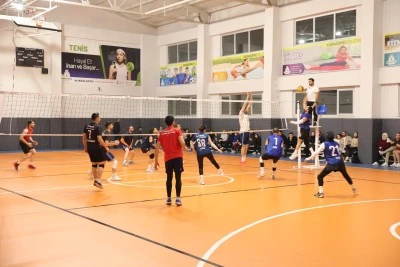 Öğretmenler Voleybol Turnuvası Sona Erdi