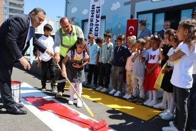 Şanlıurfa B&uuml;y&uuml;kşehir Belediyesi&rsquo;nden &Ouml;ğrencilere Trafik Eğitimi