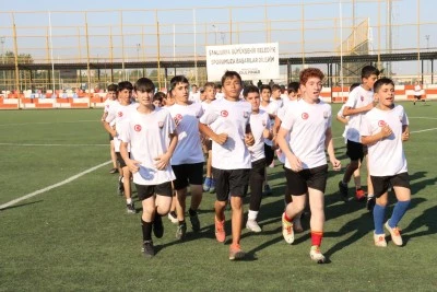 Şanlıurfa B&uuml;y&uuml;kşehir Belediyesi Yaz Futbol Kursları Başladı
