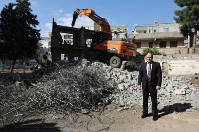 Şanlıurfa&rsquo;da 25 metrelik yol projesinde sona yaklaşıldı