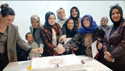 Şanlıurfa&rsquo;da Anneler G&uuml;n&uuml;&rsquo;nde Duygu Dolu Program