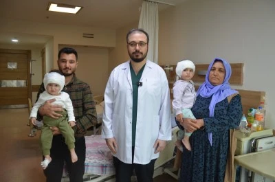 Şanlıurfa&rsquo;da biyonik kulak mucizesi: İki bebek ilk kez ses duydu