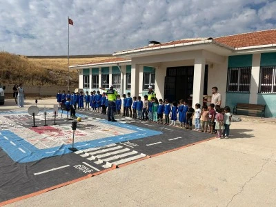 Şanlıurfa&rsquo;da &Ccedil;ocuklara Mobil Trafik Aracıyla Eğitim