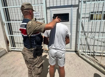 Şanlıurfa'da Hırsızlık Su&ccedil;undan Aranan 2 H&uuml;k&uuml;ml&uuml; Yakalandı