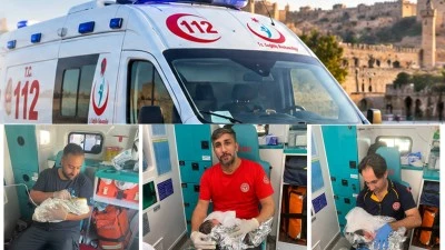 Şanlıurfa&rsquo;da iki bebek ambulanslarda d&uuml;nyaya geldi