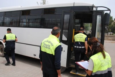 Şanlıurfa&rsquo;da Toplu Taşıma Denetimi: Klima, Hijyen ve G&uuml;venlik Mercek Altında