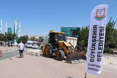 Şanlıurfa Eğitim ve Araştırma Hastanesi &ouml;n&uuml;ne k&ouml;pr&uuml;l&uuml; kavşak geliyor