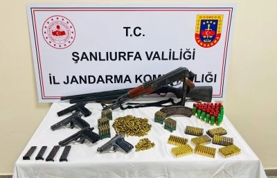 Silah Operasyonu: Kalaşnikof ve &Ccedil;ok Sayıda M&uuml;himmat Ele Ge&ccedil;irildi