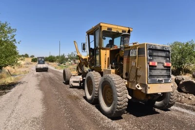 Siverek Kırsalında Yol Seferberliği S&uuml;r&uuml;yor