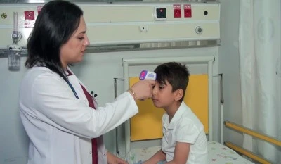Uzmandan Ailelere Yaz Sıcağı Uyarısı: &Ccedil;ocukları G&uuml;neşten ve Susuzluktan Koruyun