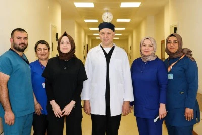 Uzmandan Aşırı Sıcak Uyarısı: G&uuml;neş G&ouml;zlerinizi Kalıcı Olarak Etkileyebilir