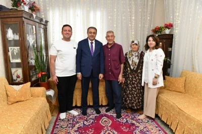 Vali Şıldak’tan Yaşlılar Günü’nde Hane Ziyaretleri