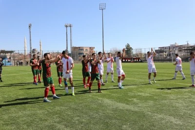 Viranşehir Belediyespor Zirveyi Bırakmıyor